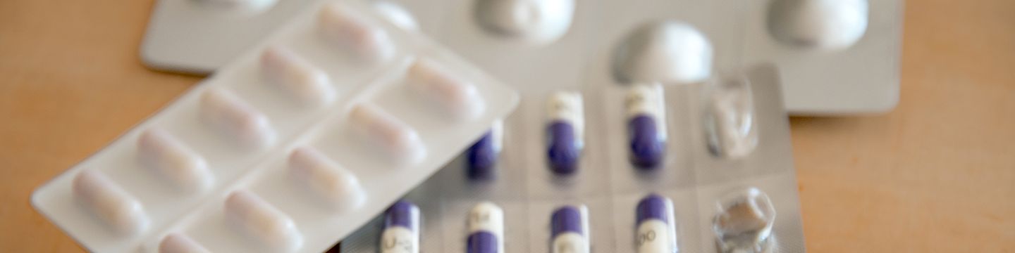 Medikamente und Tabletten-Aufbewahrungsdose
