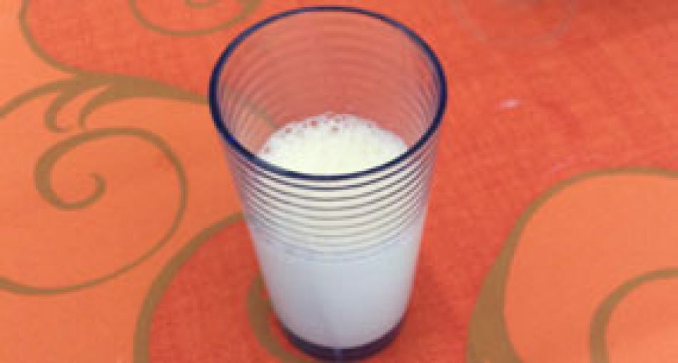 Glas mit Milch © Krebsinformationsdienst, Deutsches Krebsforschungszentrum
