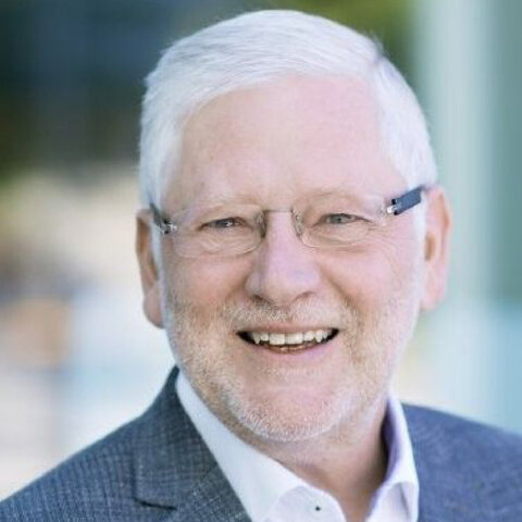 Portrait von Prof. Dr. Thomas Iftner, Direktor des Instituts für Medizinische Virologie und Epidemiologie der Viruskrankheiten sowie Vorsitzender des Lenkungsausschusses der Projektgruppe ZERVITA