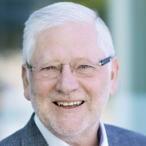 Portrait von Prof. Dr. Thomas Iftner, Direktor des Instituts für Medizinische Virologie und Epidemiologie der Viruskrankheiten sowie Vorsitzender des Lenkungsausschusses der Projektgruppe ZERVITA