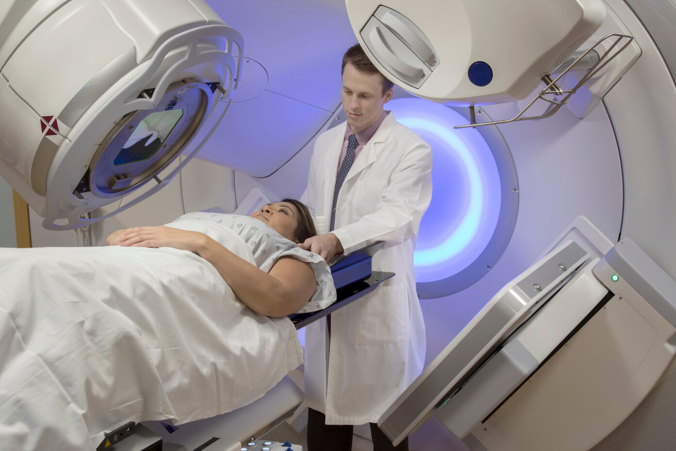 Was Ist Besser Bestrahlung Oder Chemotherapie Darmkrebs: Chemotherapie und Bestrahlung | DKFZ - Krebsinformationsdienst